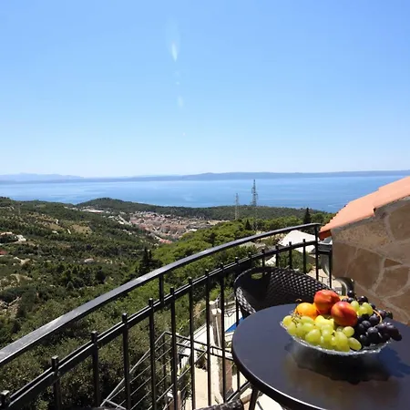 Family Friendly House With A Swimming Pool - 22882