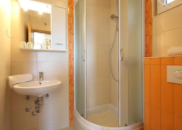 Holiday home Family Friendly House With A Swimming Pool - 22882