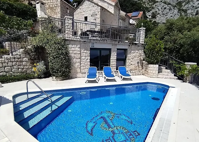 Family Friendly House With A Swimming Pool - 22882 * Makarska