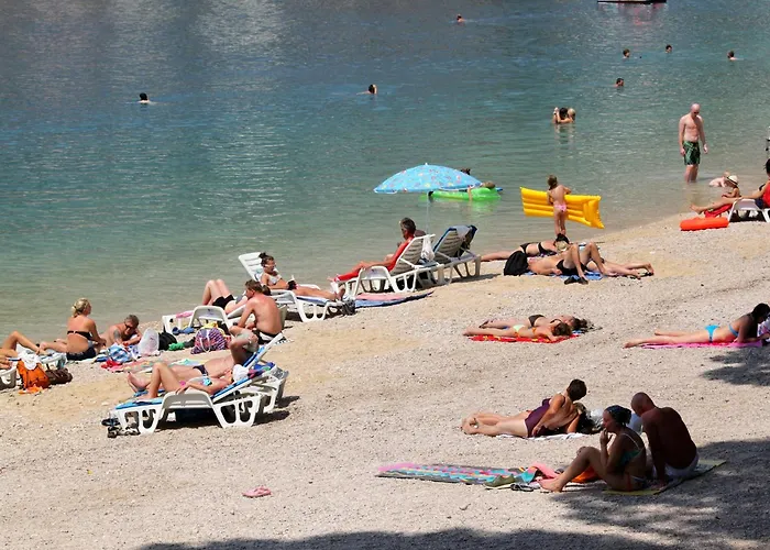 Holiday home Family Friendly House With A Swimming Pool - 22882