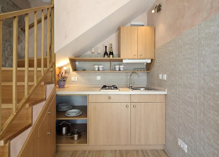 Family Friendly House With A Swimming Pool - 22882 בית נופש מאקרסקה