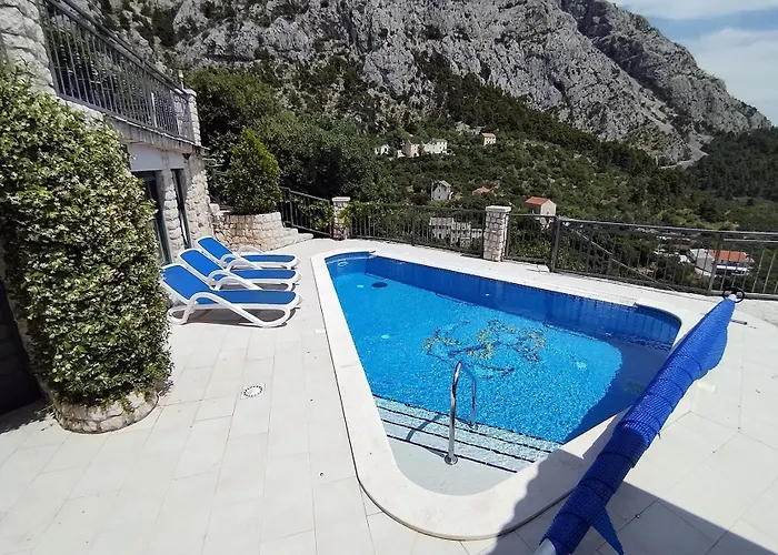 Family Friendly House With A Swimming Pool - 22882 מאקרסקה